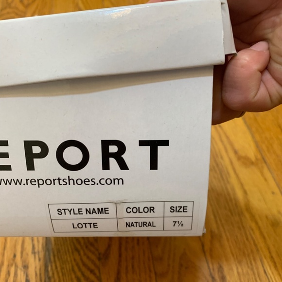 Tan sandals - Picture 4 of 4